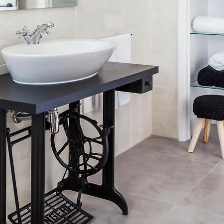 Vintage Charming House Ferienhaus